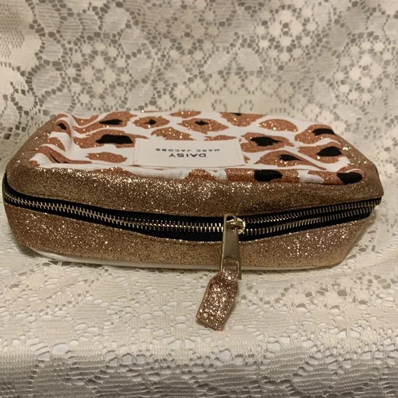 Daisy by Marc Jacobs - Picture 4 of 7